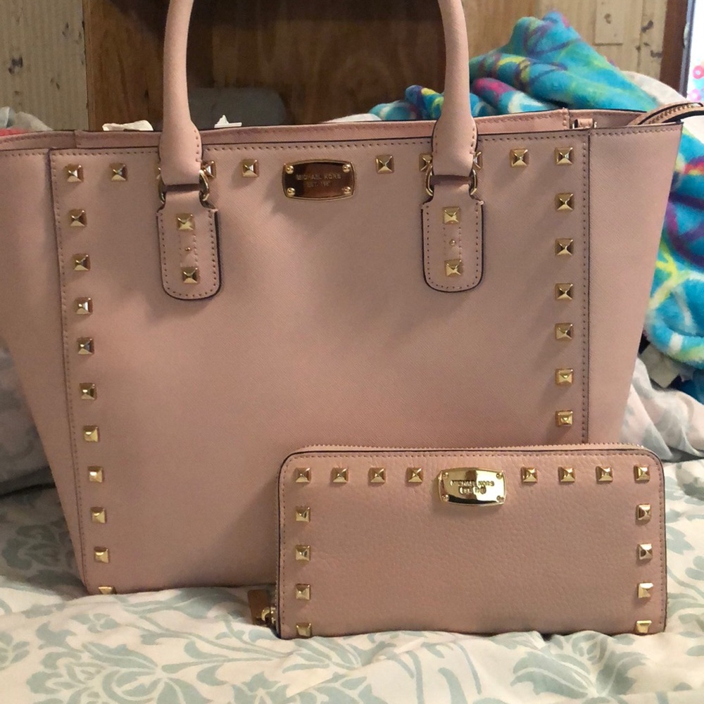 Michael Kors pink handbag with matching wallet
